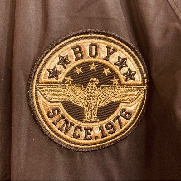 BOY LONDON KOREA Sz XL Rare Black and Gold Eagle Feathers Embroidered Jacket - Picture 3 of 16